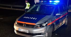Wilde nächtliche verfolgungsjagd in linz endet mit gerammten polizeiautos
