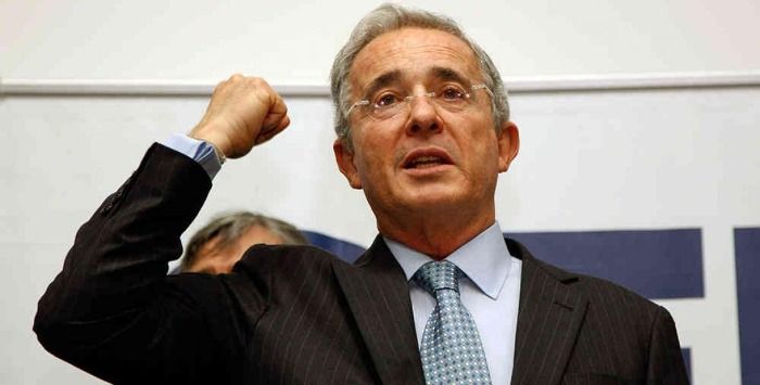 Alvaro Uribe será el nuevo candidato del Centro Democratico!